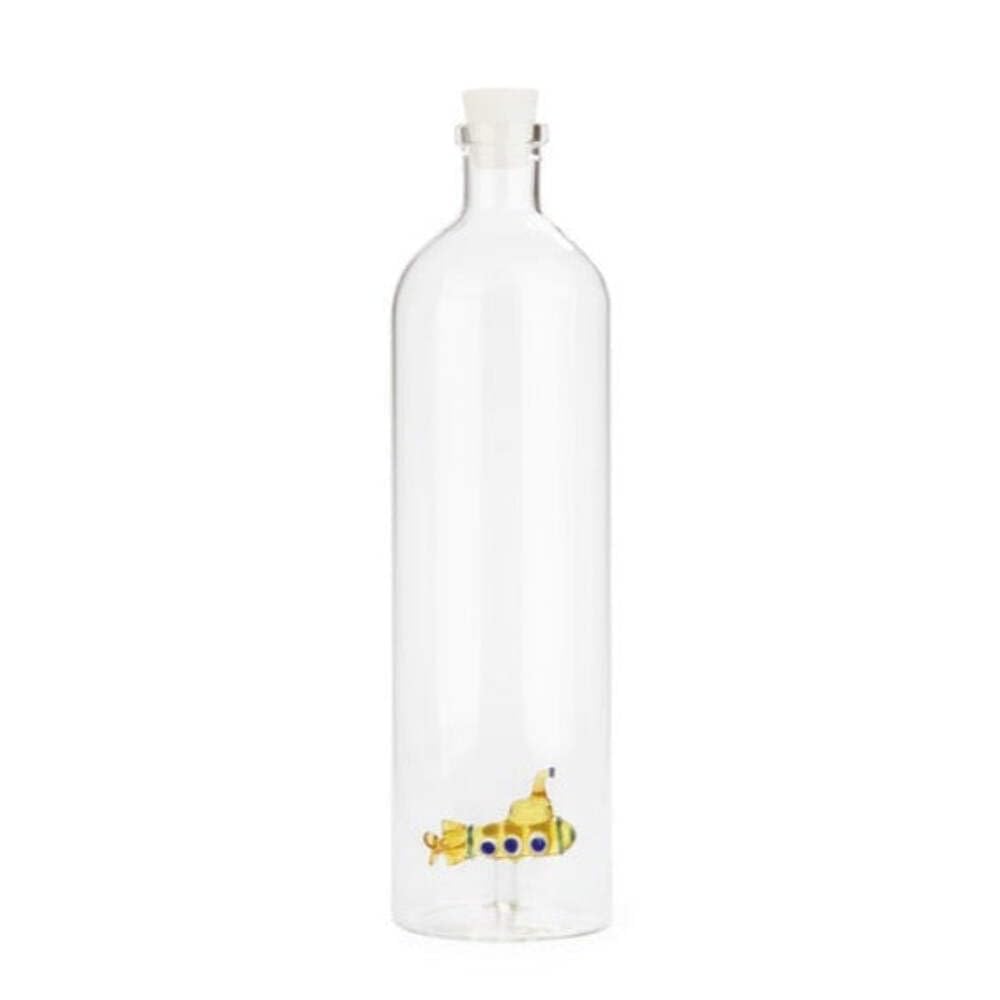 Botella con mini submarino – La misión: mantenerte hidratado