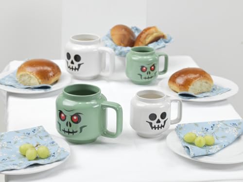 Taza LEGO esqueleto – Tu café con cara de Halloween diario