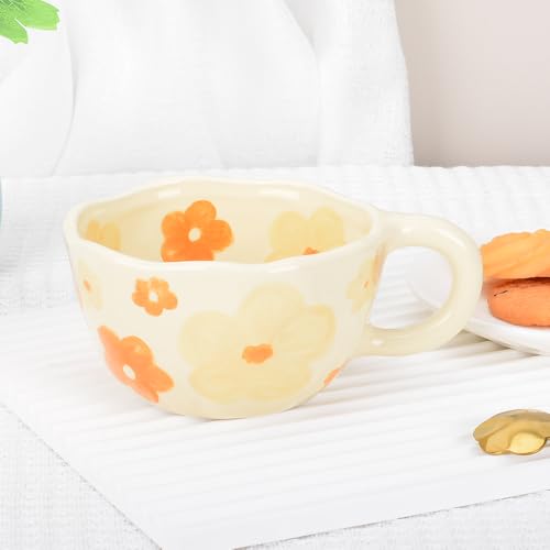 Taza floral artesanal – Sorbitos entre pétalos y brillos