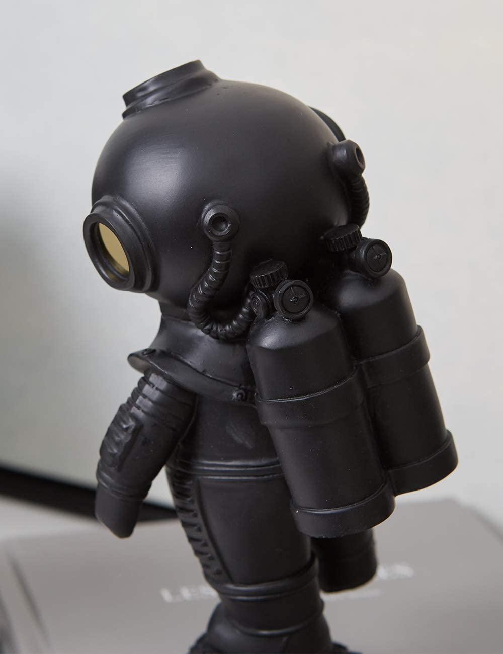 Figura astronauta – Tu rincón con gravedad cero