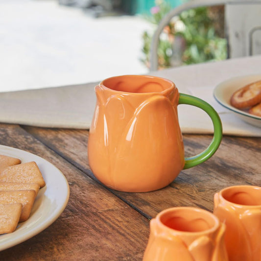 Taza tulipán naranja – Cerámica con forma floral