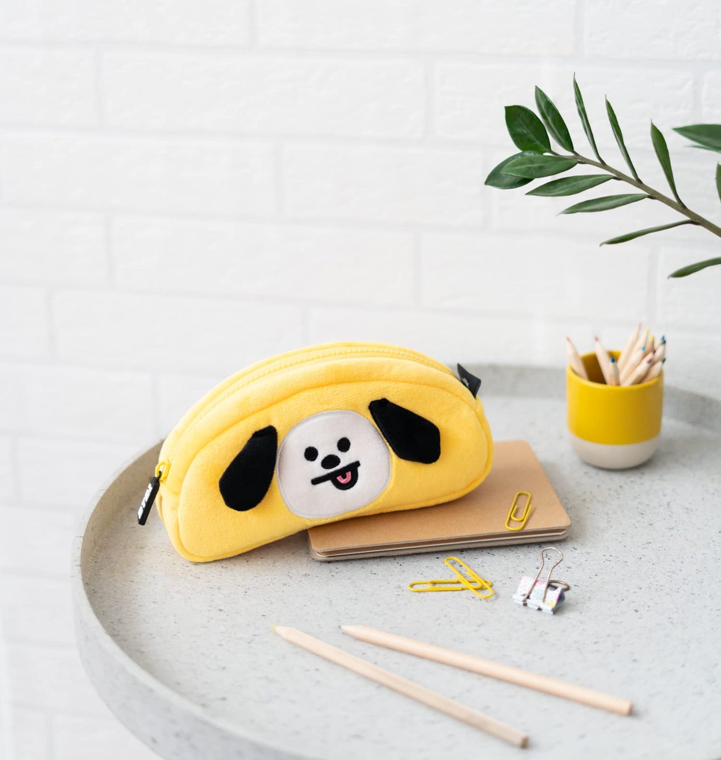 Estuche BT21 Chimmy – Sonrisa amarilla para tus ideas