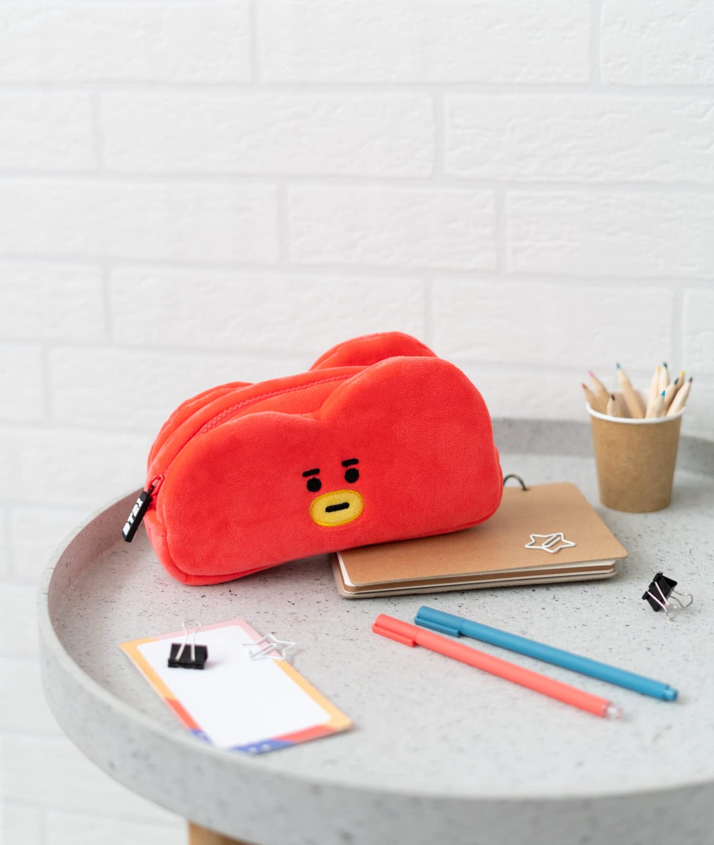 Estuche Tata BT21 – Amor y ternura en cada trazo