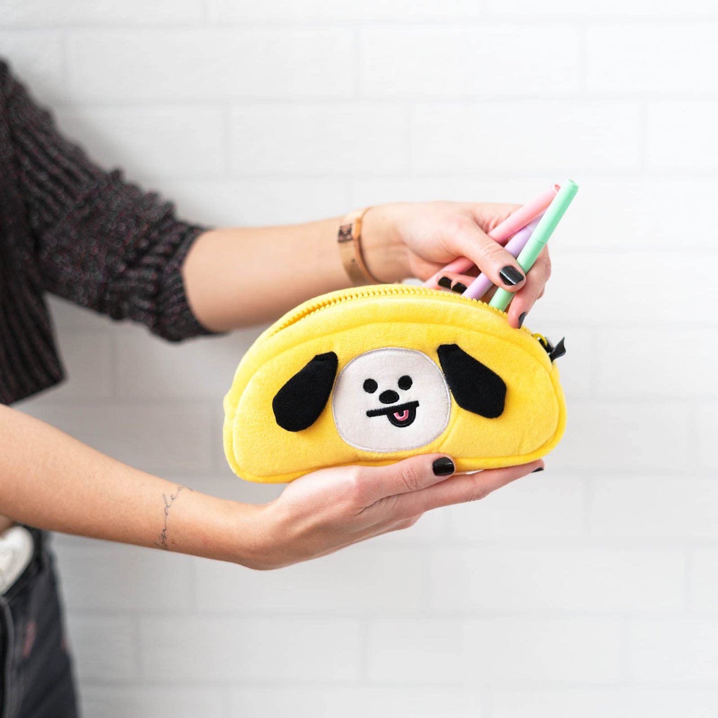 Estuche BT21 Chimmy – Sonrisa amarilla para tus ideas