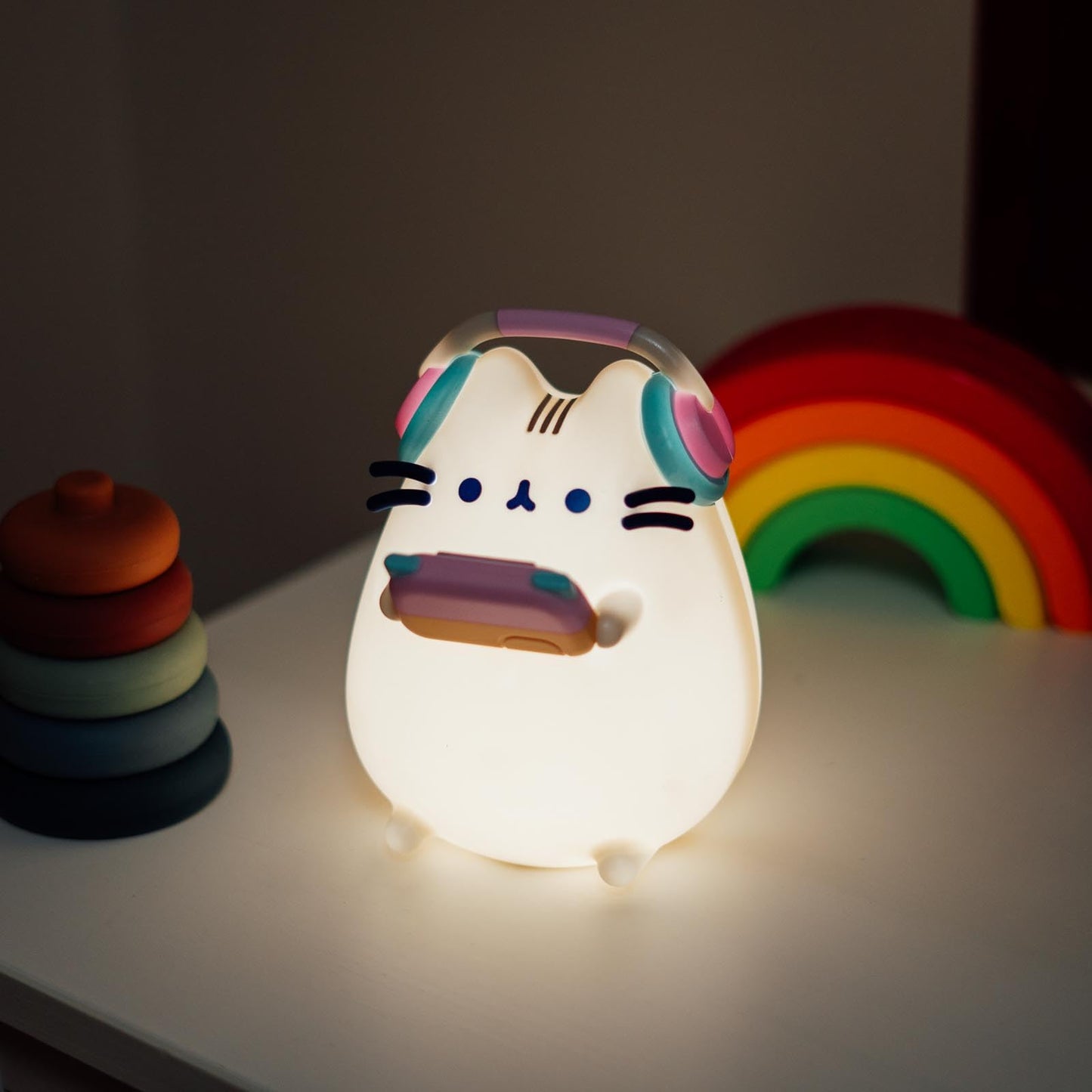 Lámpara Pusheen – Gato gamer iluminando tu escritorio
