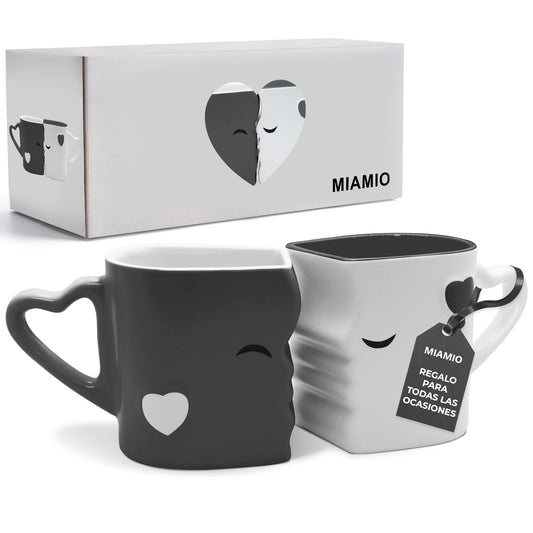 Tazas beso – Mr. & Mrs. que se encuentran en el desayuno