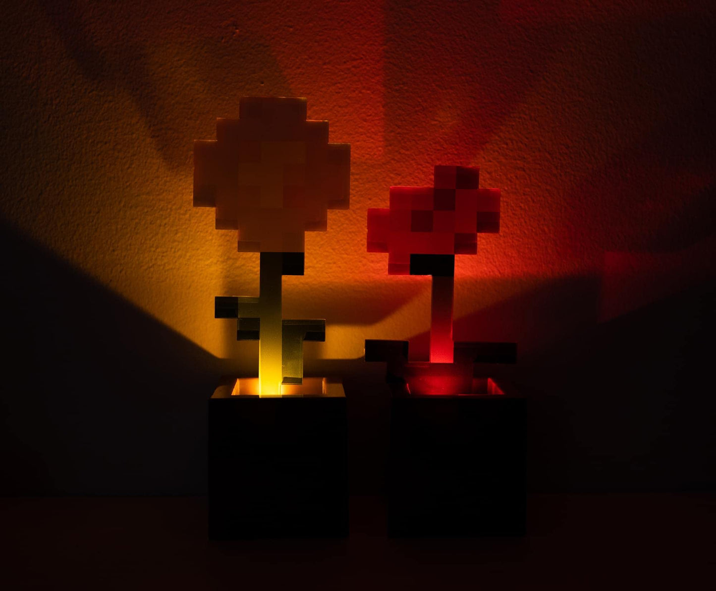 Maceta Minecraft – Flores en bloque y luz ambiental