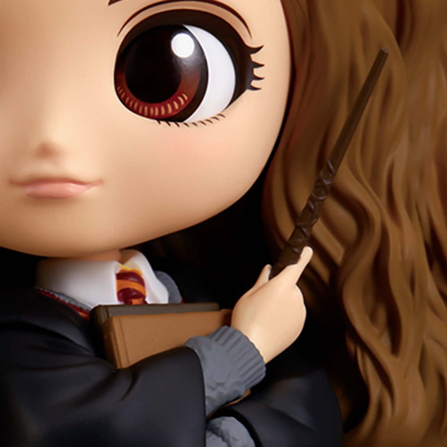 Figura Q Posket Hermione – Magia chibi desde Hogwarts