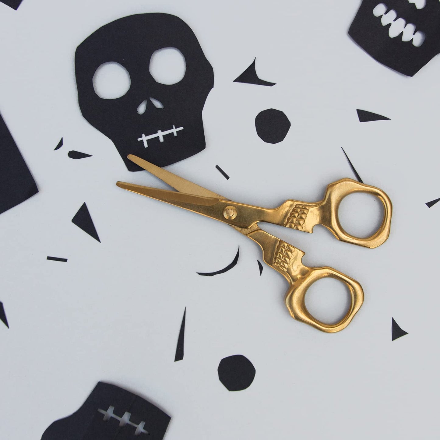 Tijeras Skull – Corta con filo mortal