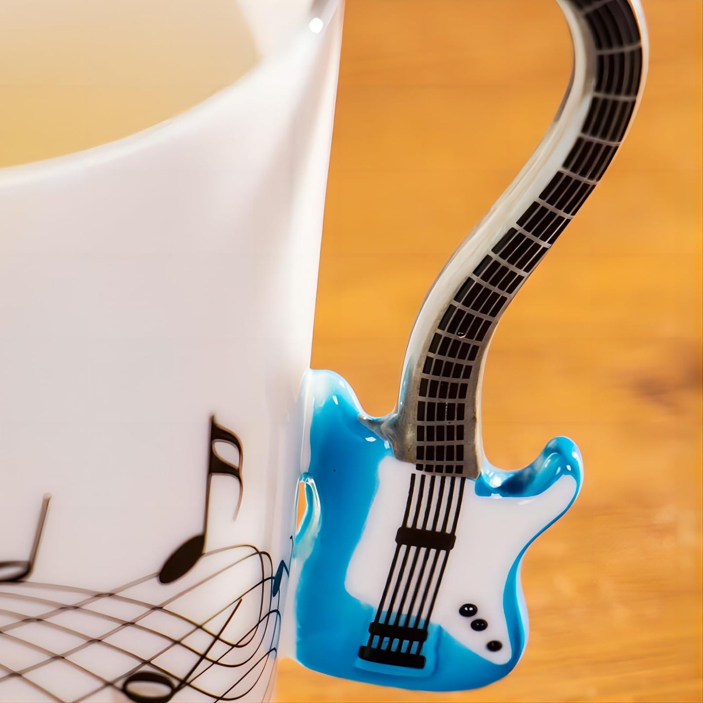 Taza guitarra – Café con notas y partituras
