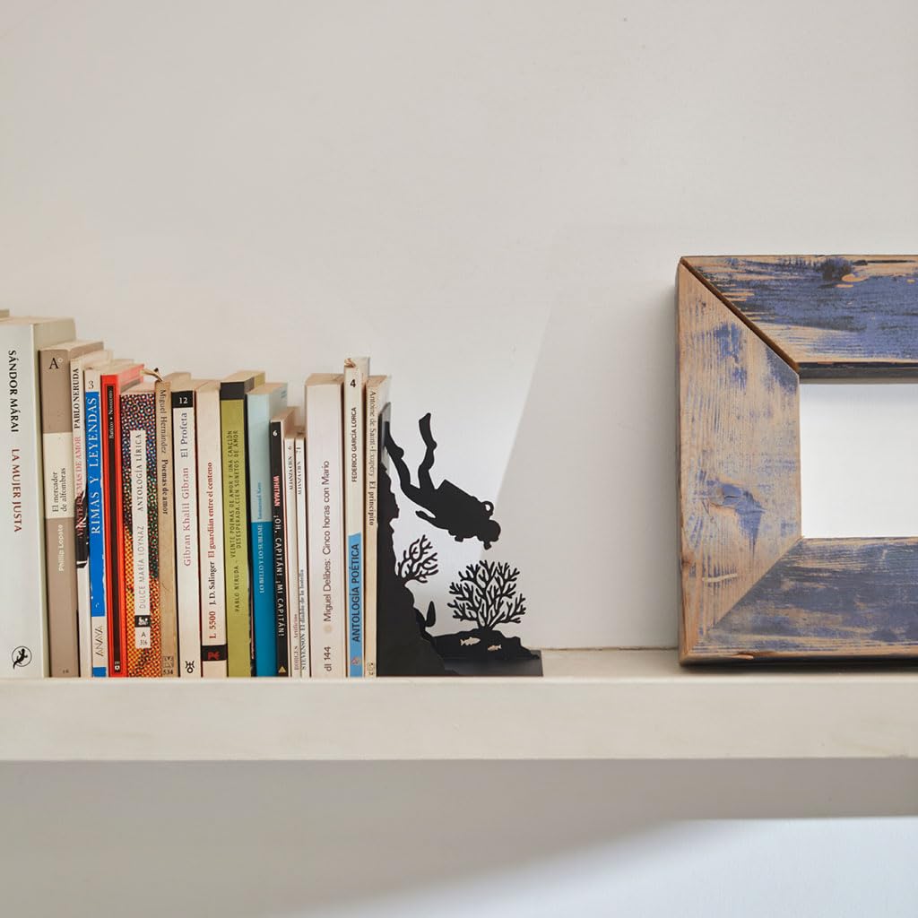 Sujetalibros buzo – Un salto al fondo de tus lecturas