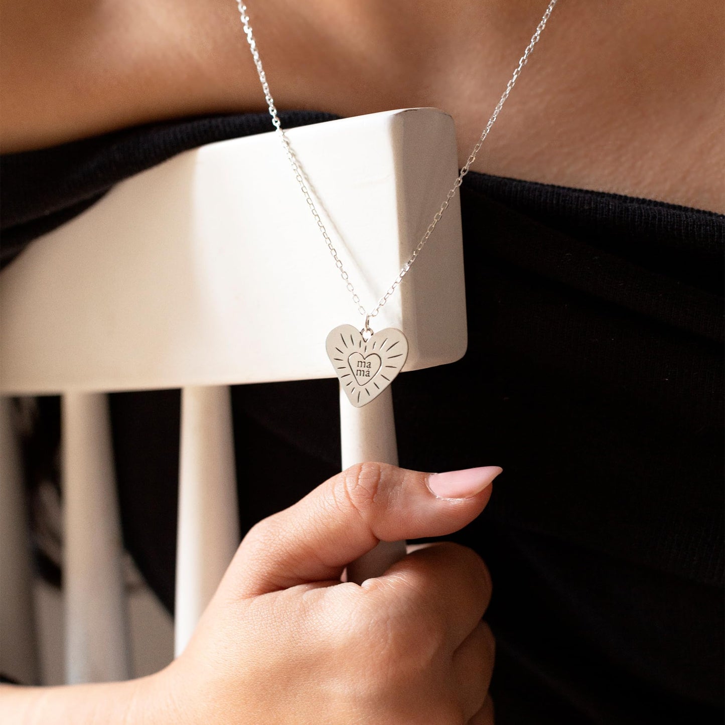 Collar mamá – Plata con corazón y mensaje grabado