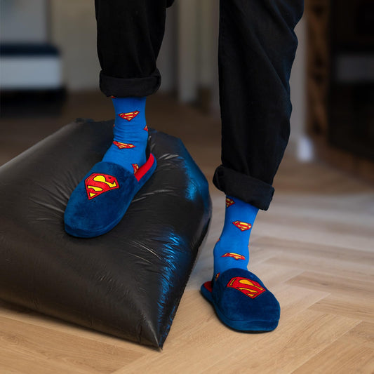 Zapatillas Superman – Camina como un héroe en casa