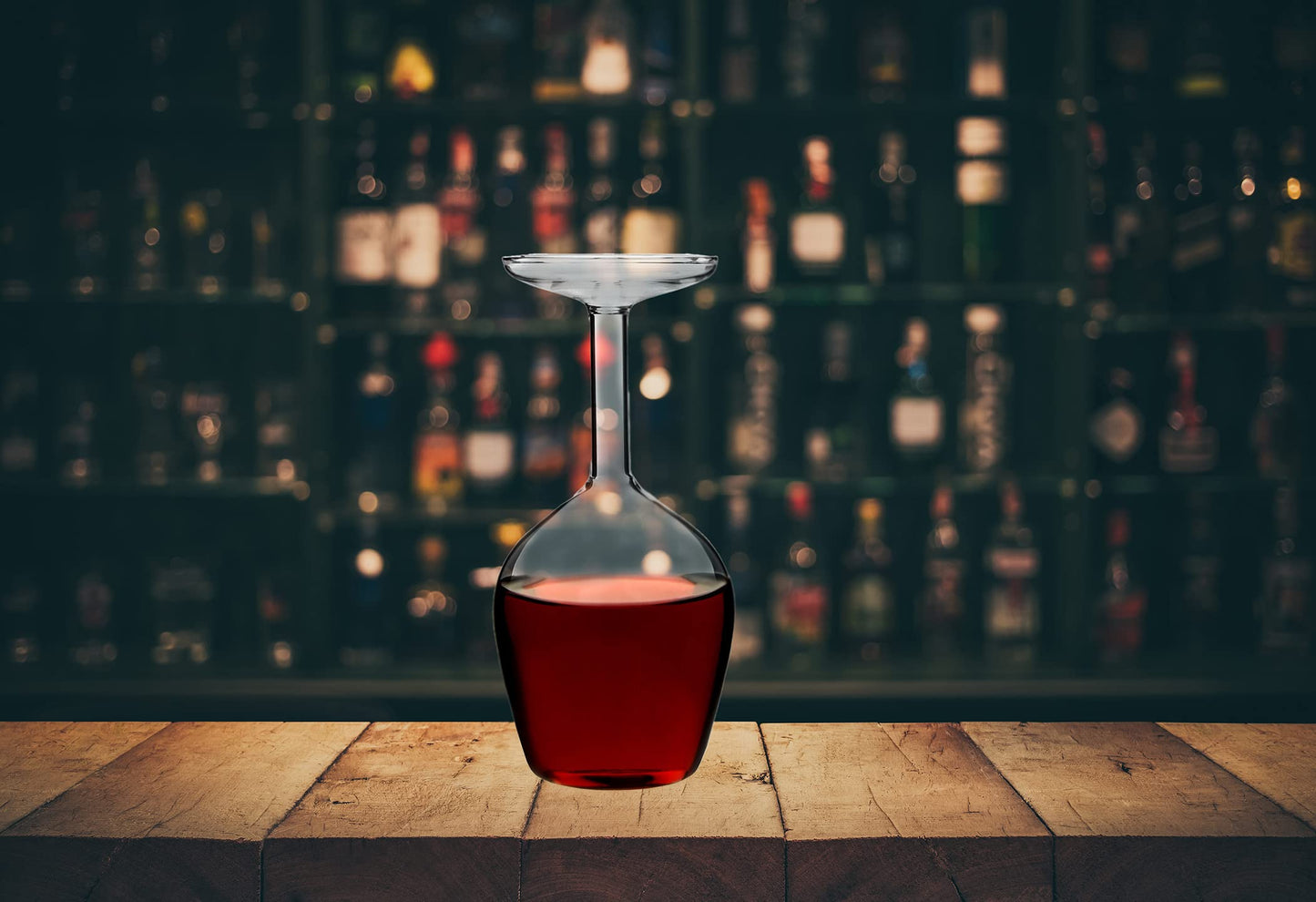 Vaso de vino invertido – Bebe al revés y rompe las reglas
