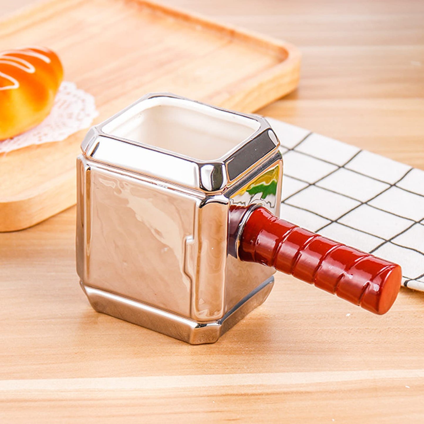 Taza martillo de Thor – Café con poder mitológico