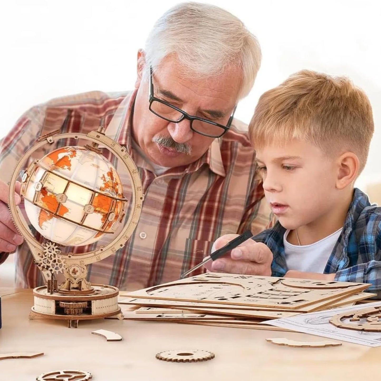 Maqueta Globo terráqueo – Puzzle 3D con luz