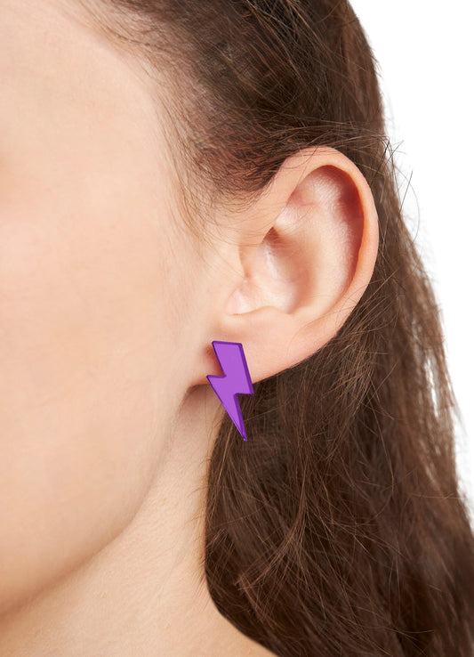 Pendientes Rayo Morado – Energía pura para tus orejas