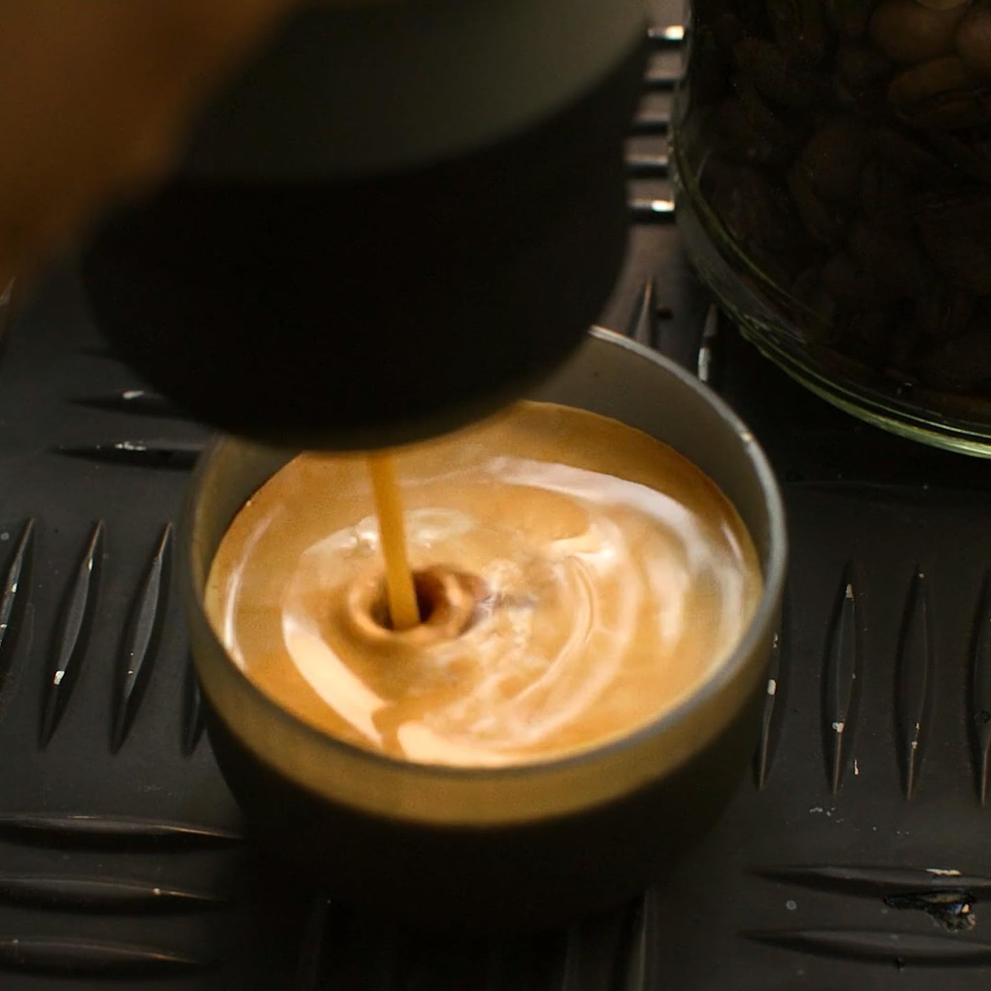 Minipresso GR2 – Cafetera de bolsillo para cafeteros nómadas
