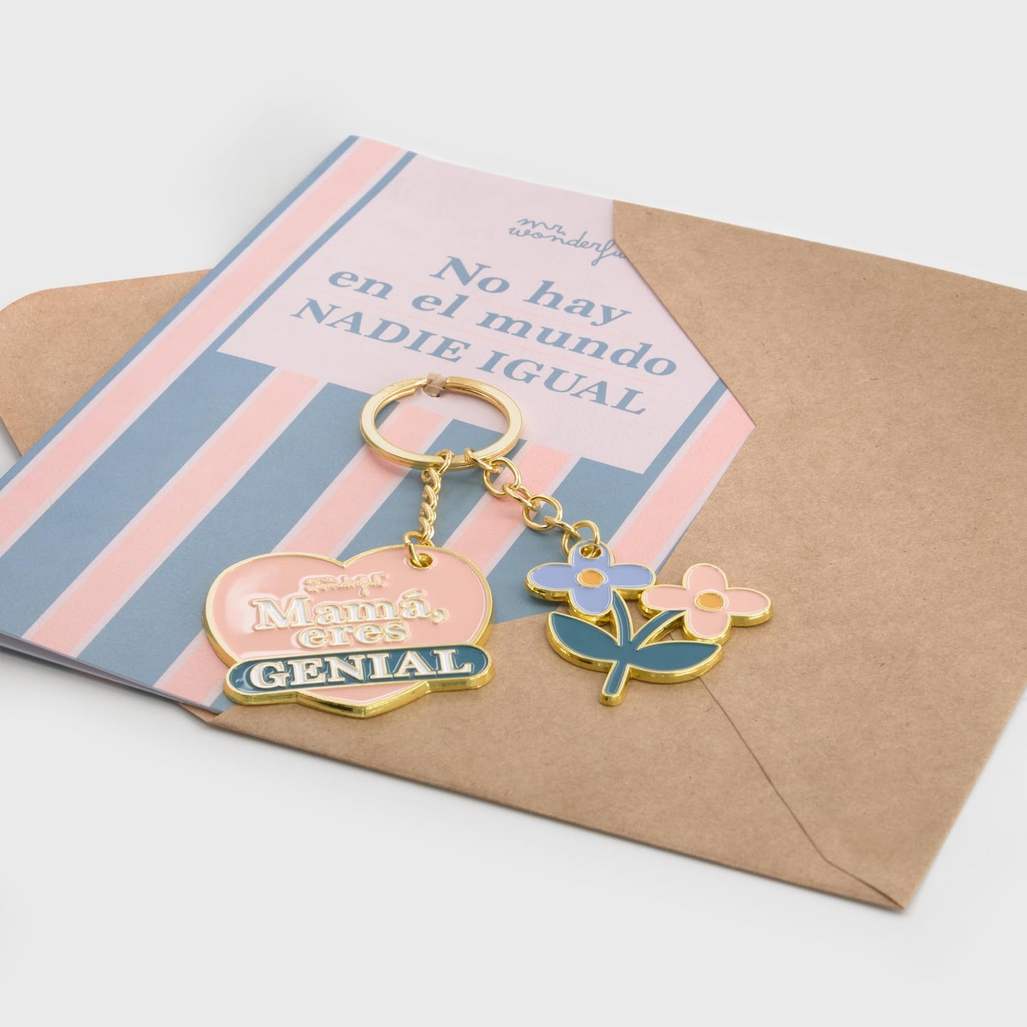 Postal + llavero – “Mamá, no hay en el mundo otro como tú”