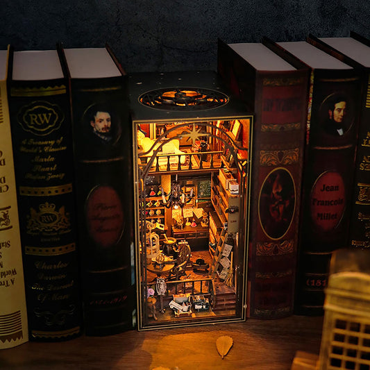 Book Nook ‘Magic House’ – Un rincón hechizado para tus libros