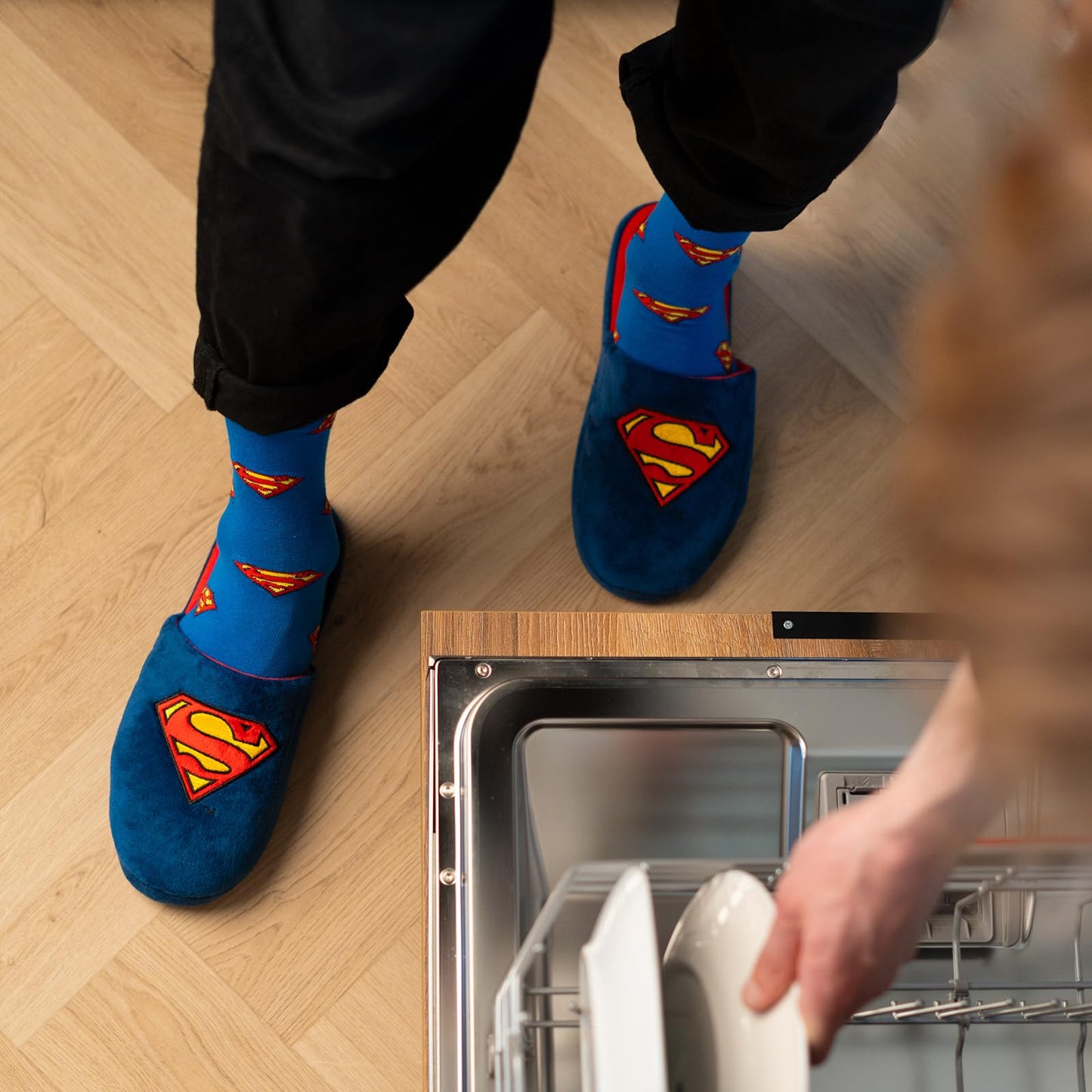 Zapatillas Superman – Camina como un héroe en casa