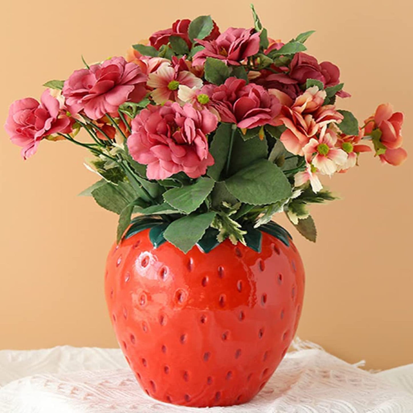 Florero fresa – Un toque dulce y decorativo para tu salón
