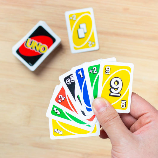 UNO mini – El juego más pequeño del mundo… y totalmente jugable
