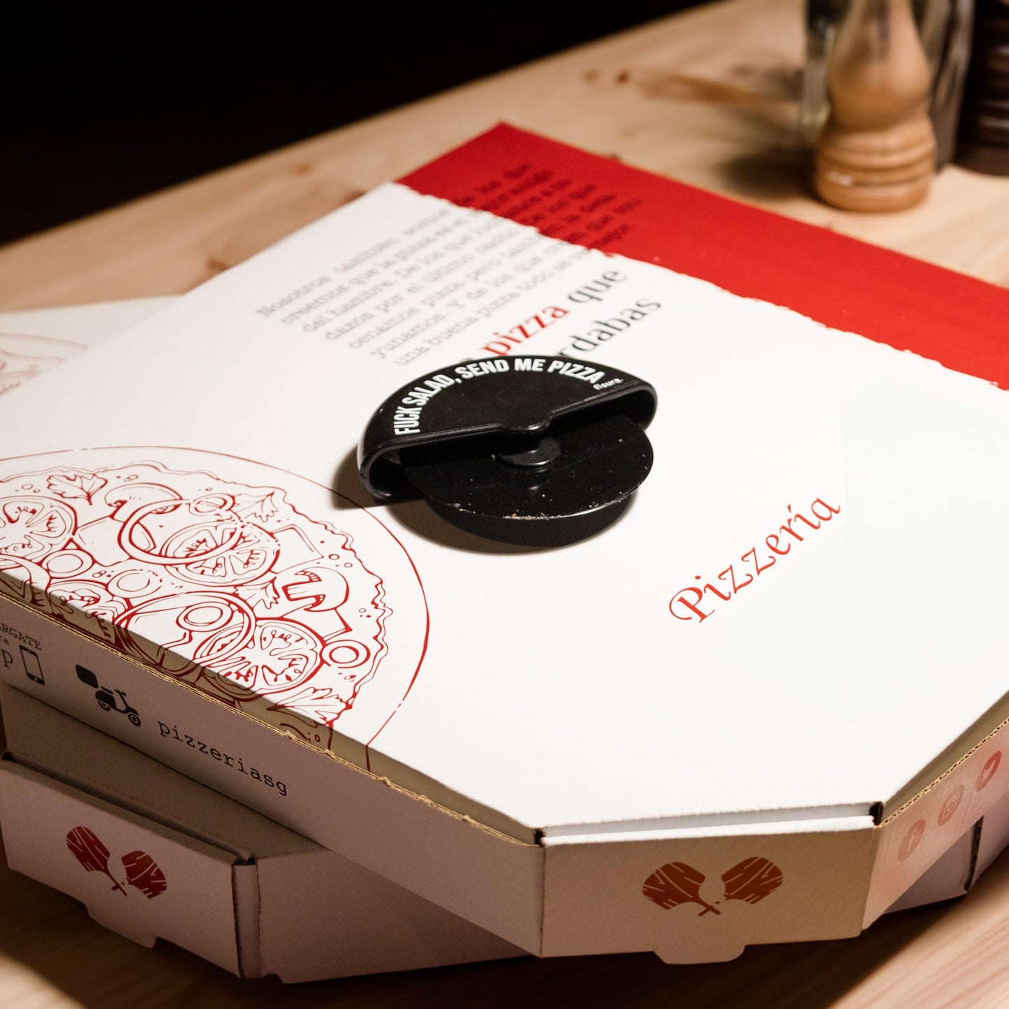 Cortapizza rebelde – F*ck salad, come pizza sin culpa