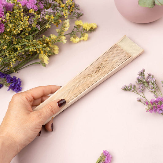 Abanico personalizado – Nombre en cada soplido