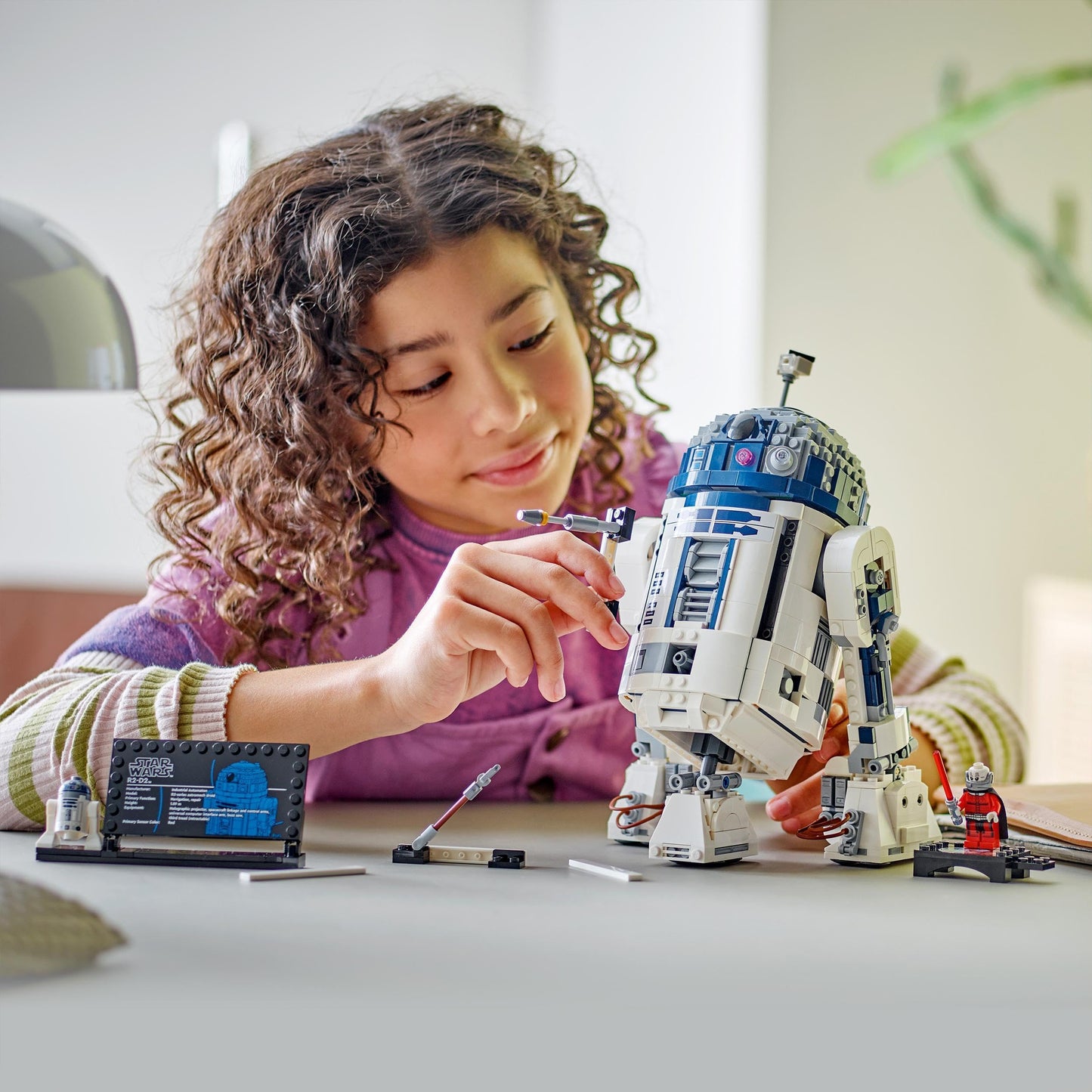 R2-D2 LEGO Star Wars – Tu droide favorito, ahora en versión construible