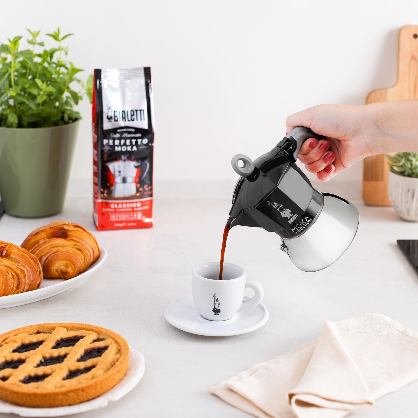 Moka Bialetti induction – Café italiano en cocinas modernas