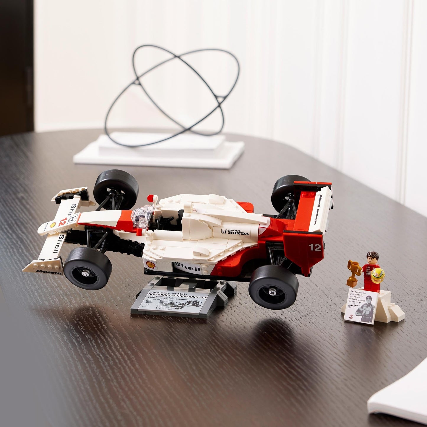 LEGO McLaren MP4/4 – Senna en versión de bloques