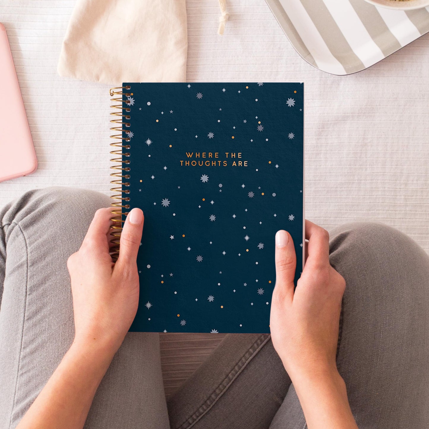 Libreta “Where the thoughts are” – Escribe entre estrellas