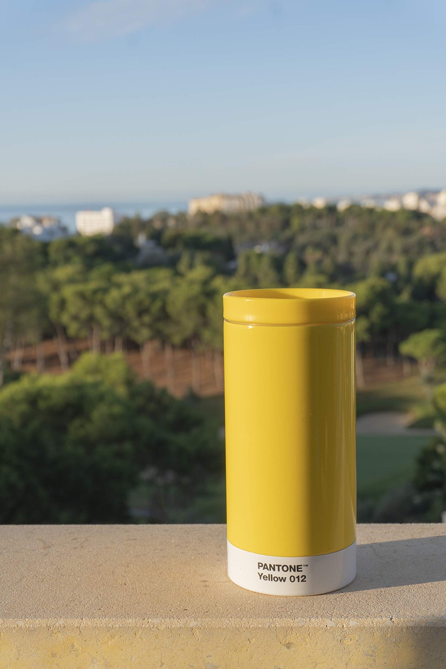 Copenhagen design Pantone To Go, Stainless Steel Travel mug/Thermo Cup, 430 ml, Yellow 012 C, Acero Inoxidable, ABS (acrilonitrilo butadieno estireno), 75 mm