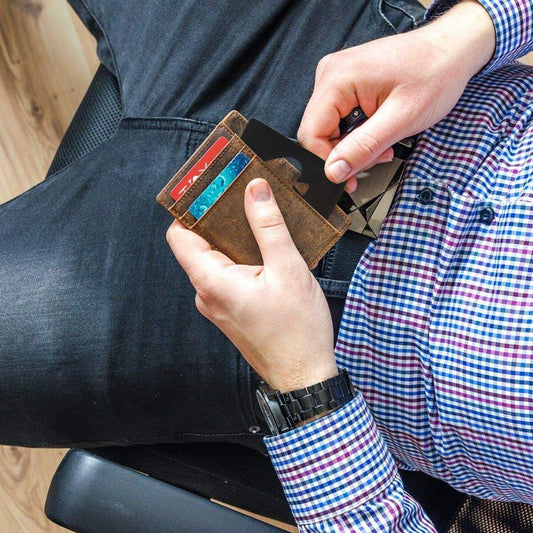 Abridor carta de póker – Saca ases... o chapas