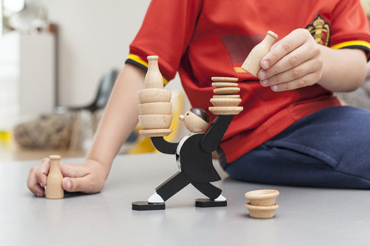 ¡Que no se caiga! – Juego de madera con nervios