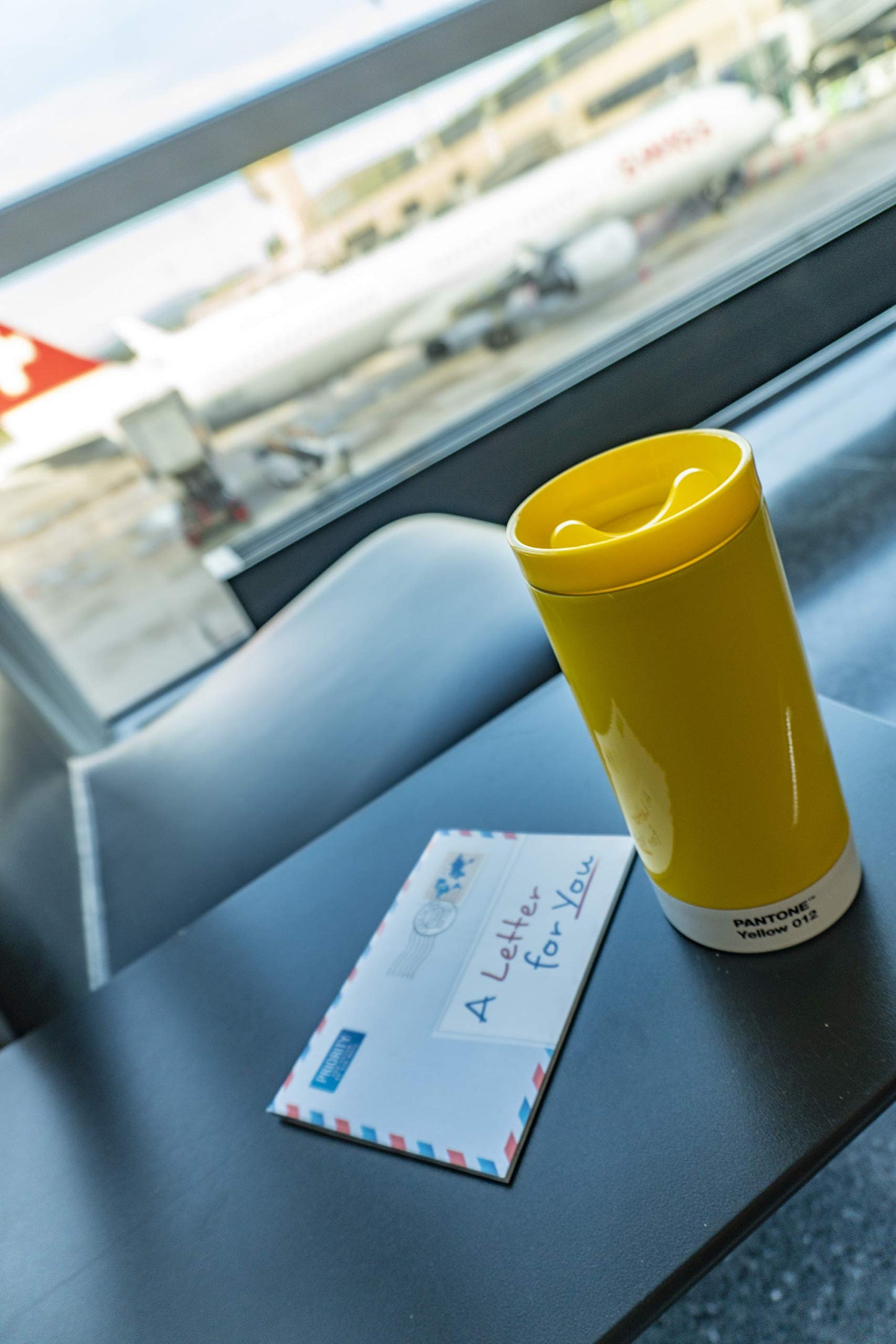 Copenhagen design Pantone To Go, Stainless Steel Travel mug/Thermo Cup, 430 ml, Yellow 012 C, Acero Inoxidable, ABS (acrilonitrilo butadieno estireno), 75 mm