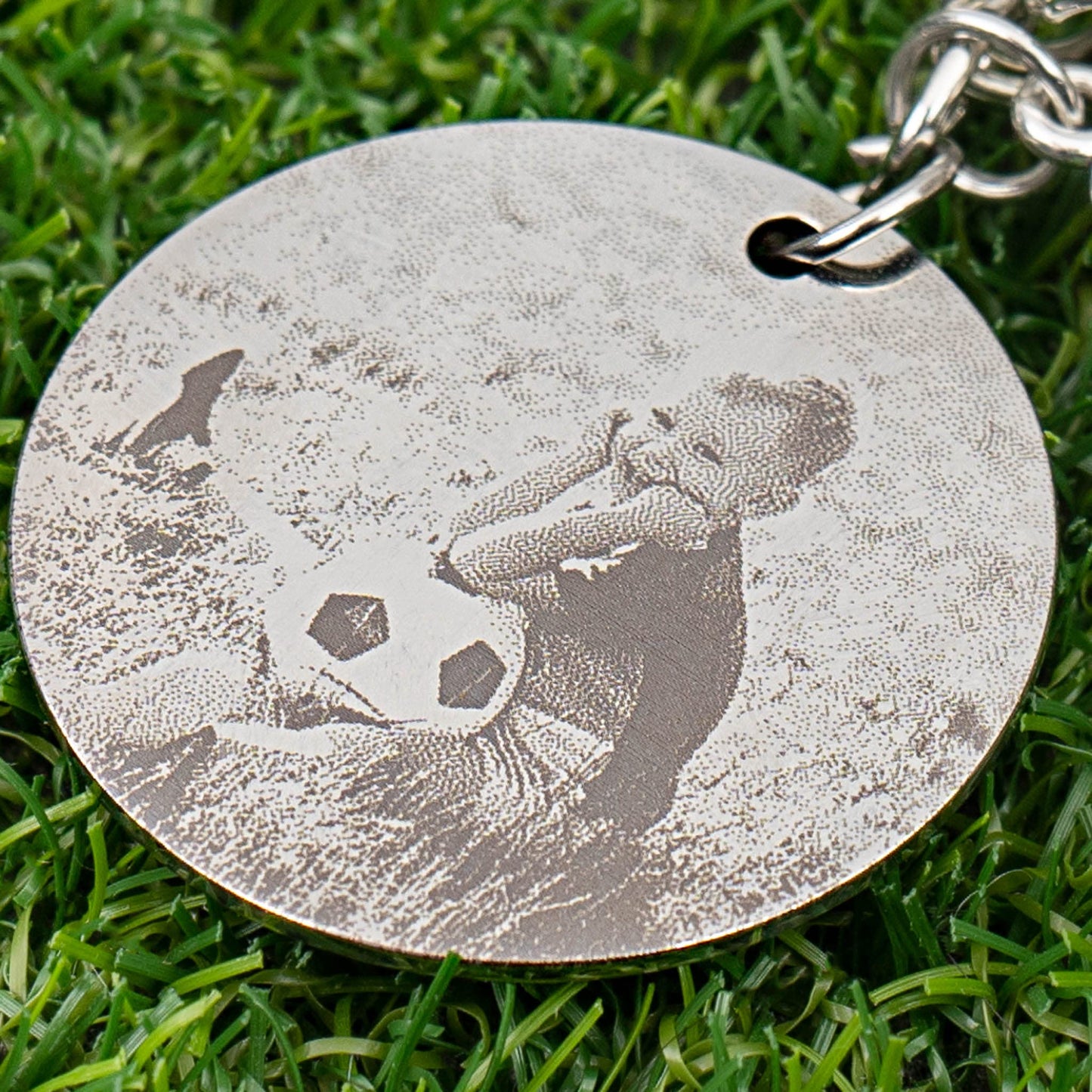 Llavero futbolero personalizado – Pasión por el balón siempre contigo