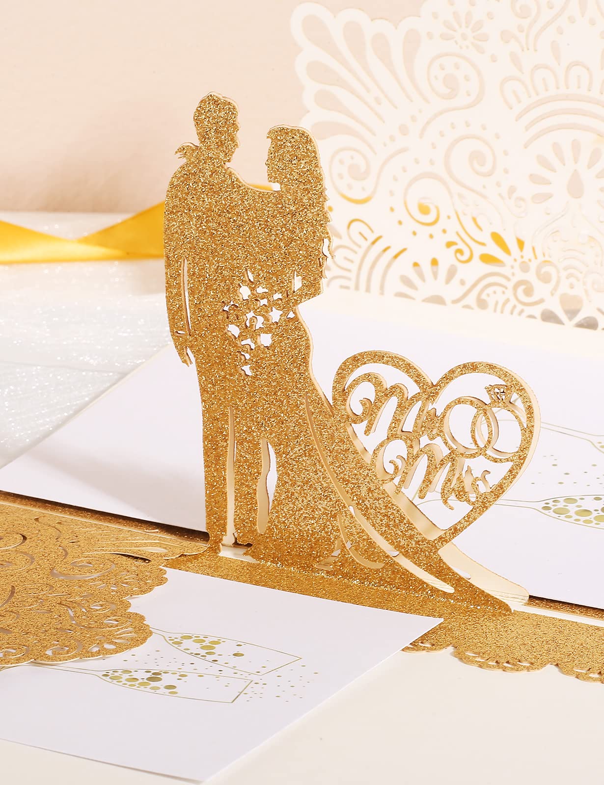 Tarjeta pop-up boda – El amor salta al abrirla