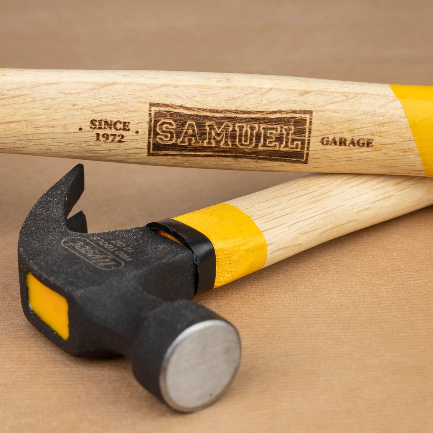 Martillo personalizado – Golpea con huella