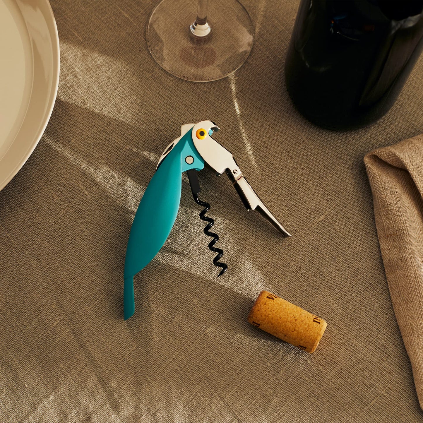 Sacacorchos Parrot – Diseño compacto con alma tropical