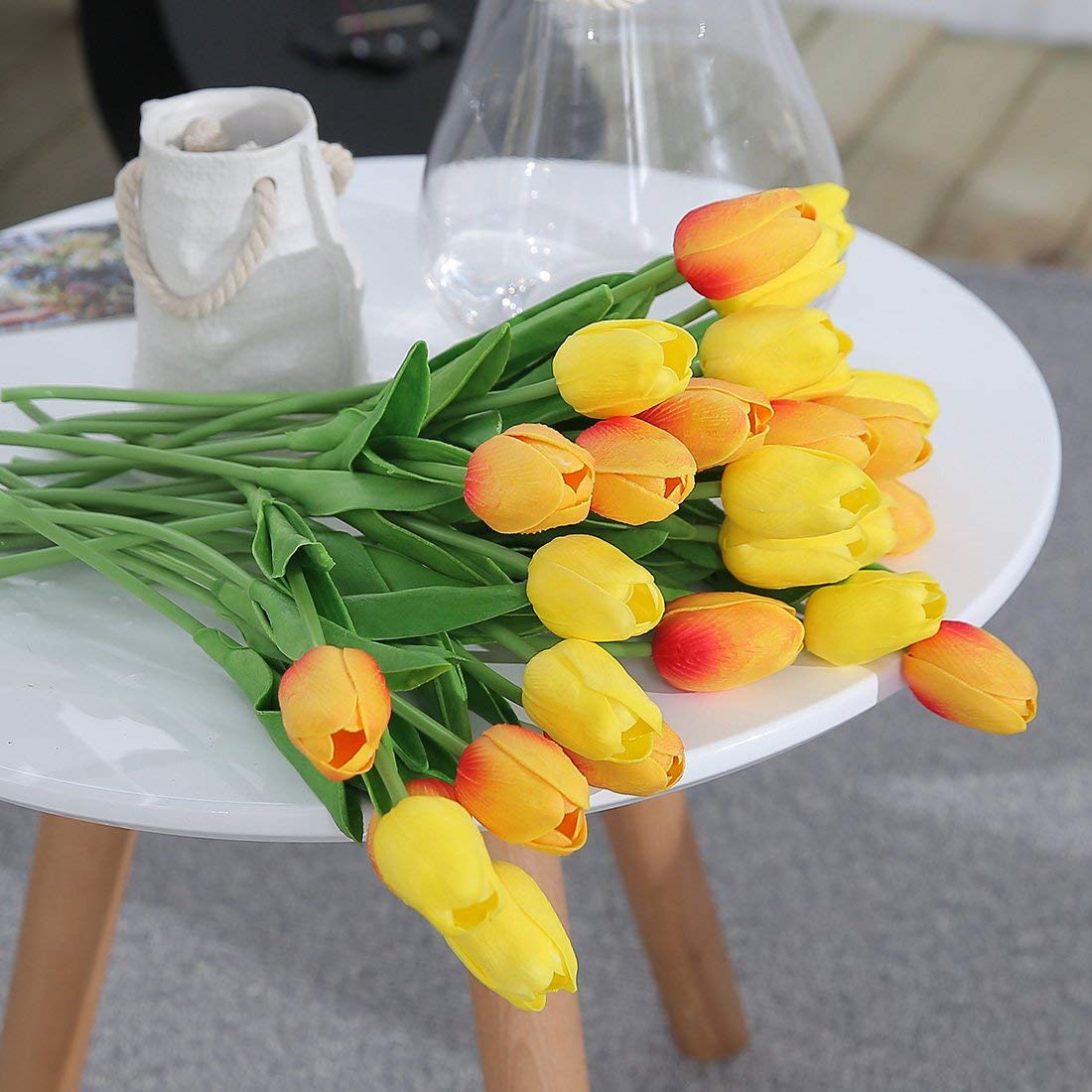 Tulipanes realistas – Ramo artificial con toque natural