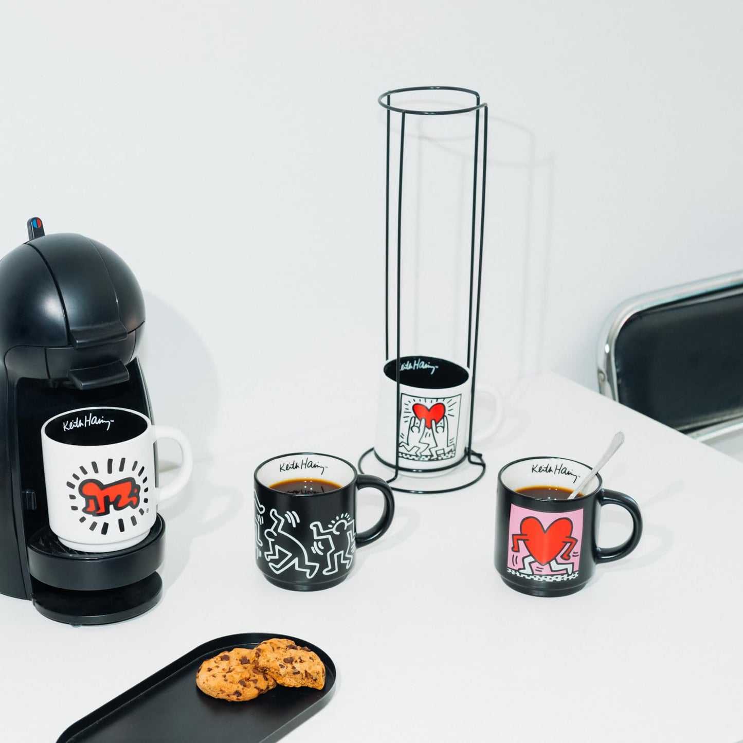 Set 4 Tazas Keith Haring – Arte Pop Urbano en tu Desayuno