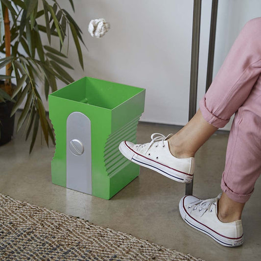 Papelera sacapuntas – Verde y lista para tus papeles