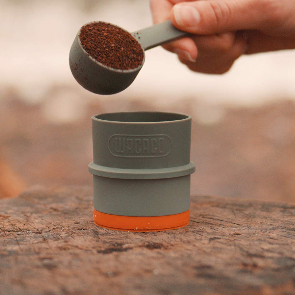 WACACO Pipamoka Máquina de café portátil, Máquina de café de viaje Pequeño, Manual de Camping Cafetera, Todo en Una Impresión al Vacío, Taza térmica de acero inoxidable, Extracción rápida, 10 fl oz