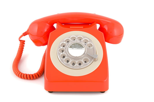 Teléfono fijo retro GPO 746 – Disco, espiral y timbre con nostalgia