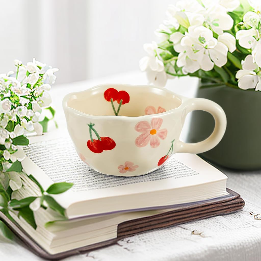 Taza con flores y cerezas – Acompañada de cucharilla floral
