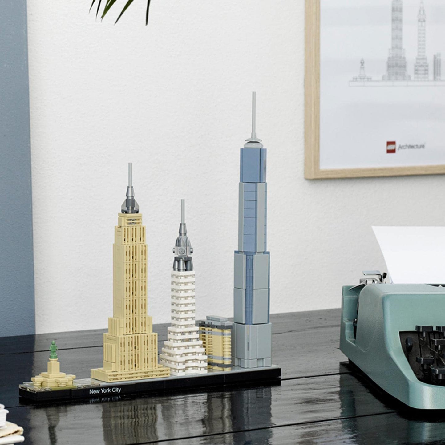 LEGO Architecture Ciudad de Nueva York Set de Construcción de Ciudad, Maqueta de Monumentos, Decoración de Oficina y Accesorio de Escritorio, Regalo Coleccionable para Hombres y Mujeres 21028