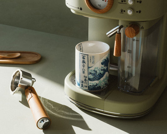 Taza La Gran Ola de Kanagawa – Desayunos con Arte Japonés