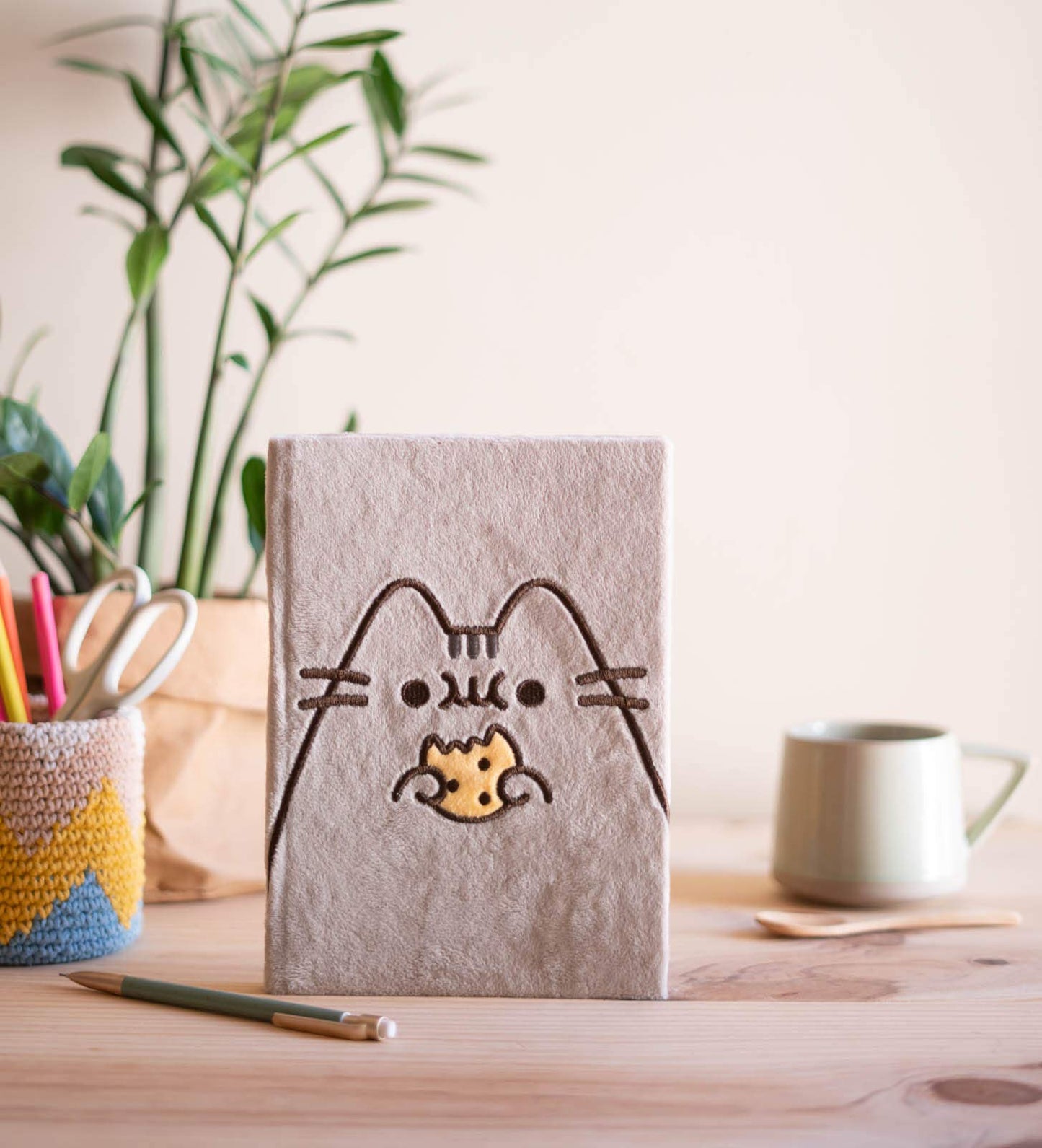 Cuaderno Peluche Pusheen – Escribe con Suavidad Felina